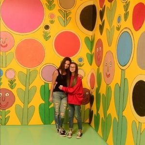 Meet your Posher, Lucy